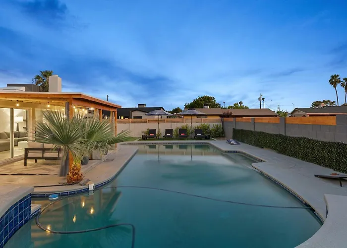 Desert Dreaming - Old Town Pool & Putt Holiday home Scottsdale
